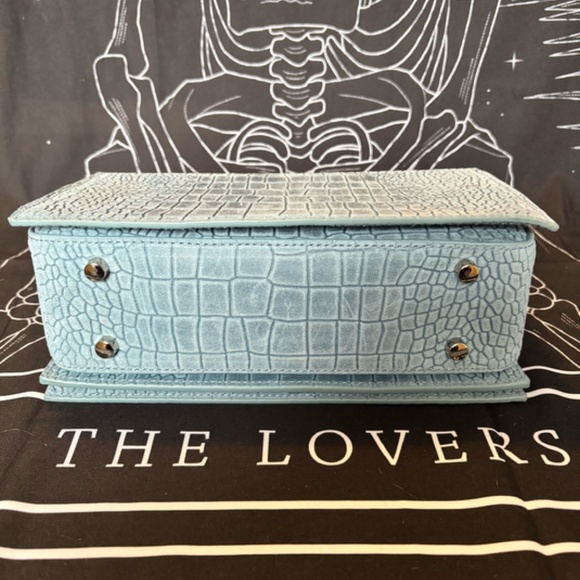 Brandon Blackwood Light Blue Snake Print Sophia Silver Chain - Picture 5 of 6